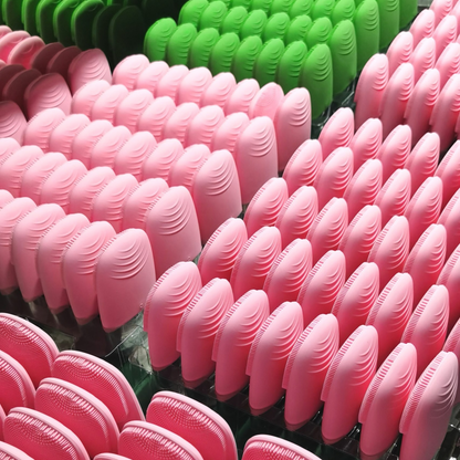 SoftPulse Silicone Cleansing Brush